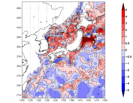 海面~100m月平均表層水温偏差分布