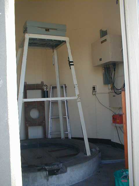 検潮儀(フロート式)