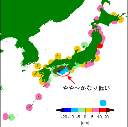 月平均潮位偏差分布