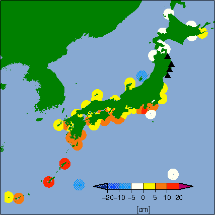 月平均潮位偏差分布