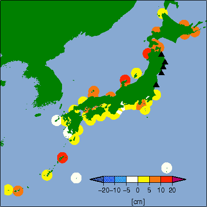月平均潮位偏差分布