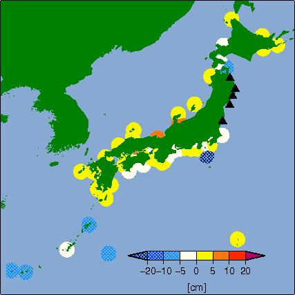 月平均潮位偏差分布