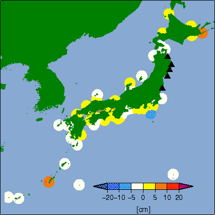 月平均潮位偏差分布