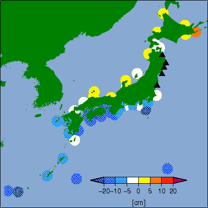 月平均潮位偏差分布