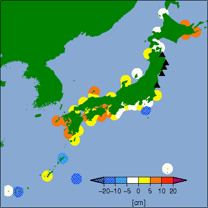 月平均潮位偏差分布