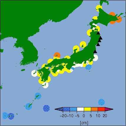 月平均潮位偏差分布