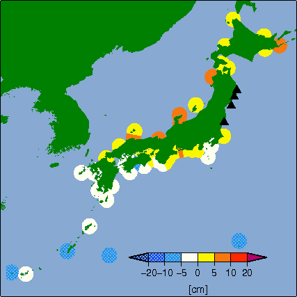 月平均潮位偏差分布