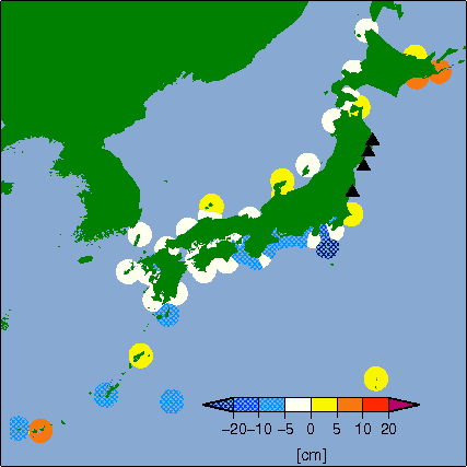 月平均潮位偏差分布
