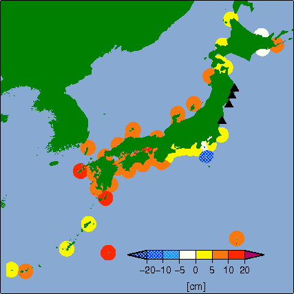 月平均潮位偏差分布