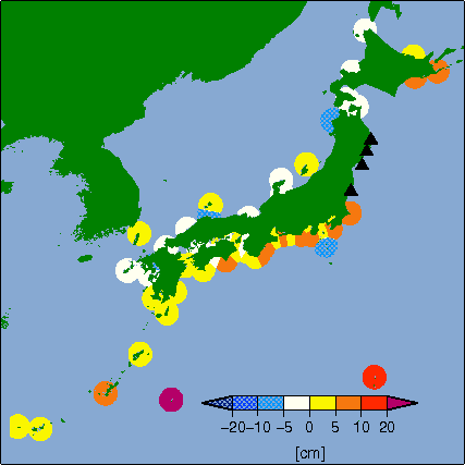 月平均潮位偏差分布