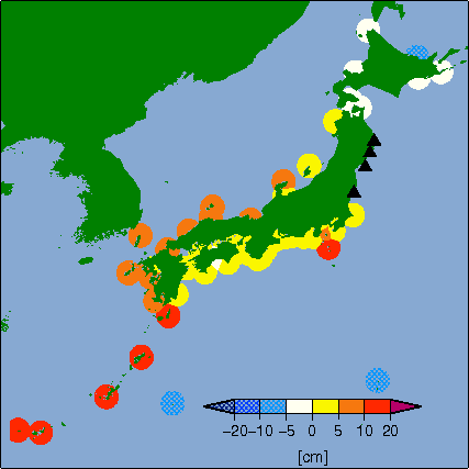 月平均潮位偏差分布
