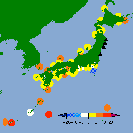 月平均潮位偏差分布