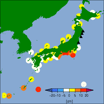 月平均潮位偏差分布