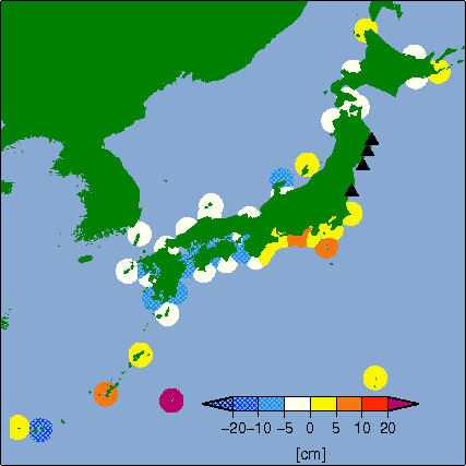 月平均潮位偏差分布