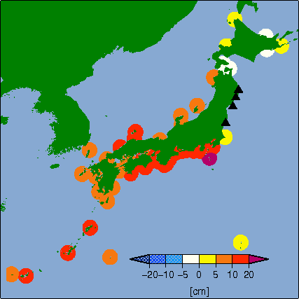 月平均潮位偏差分布