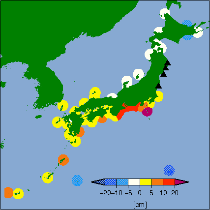 月平均潮位偏差分布
