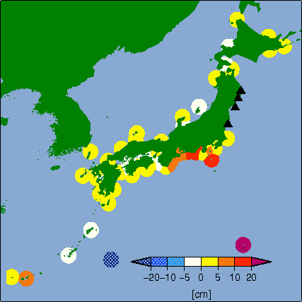 月平均潮位偏差分布