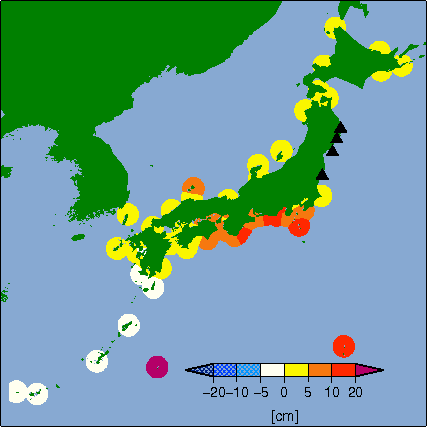 月平均潮位偏差分布