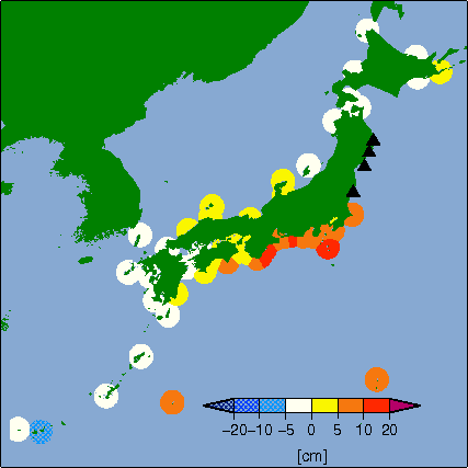 月平均潮位偏差分布