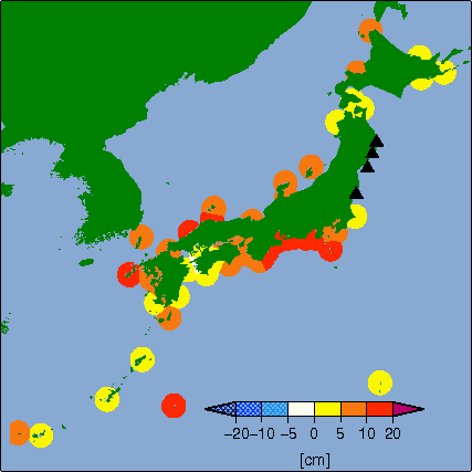 月平均潮位偏差分布