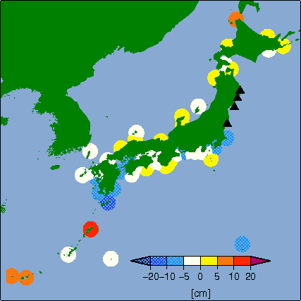 月平均潮位偏差分布