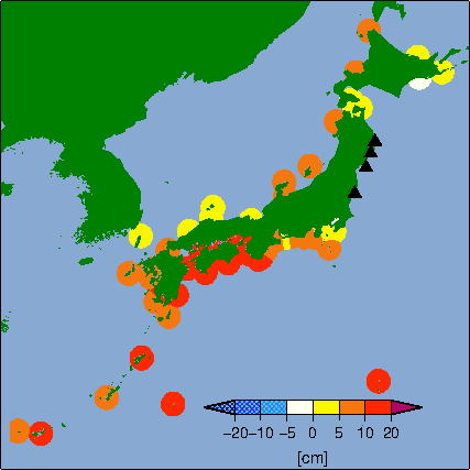 月平均潮位偏差分布