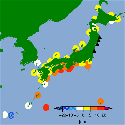 月平均潮位偏差分布
