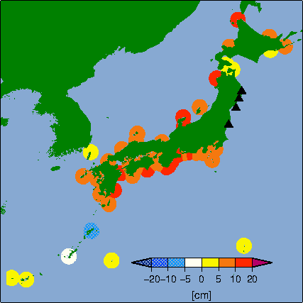 月平均潮位偏差分布