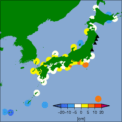 月平均潮位偏差分布