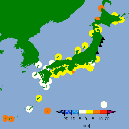 月平均潮位偏差分布