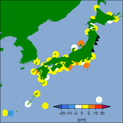 月平均潮位偏差分布