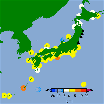 月平均潮位偏差分布