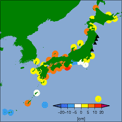 月平均潮位偏差分布
