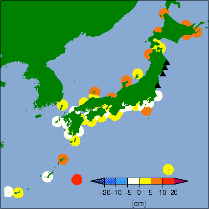 月平均潮位偏差分布