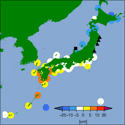月平均潮位偏差分布