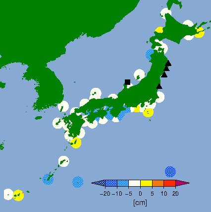 月平均潮位偏差分布