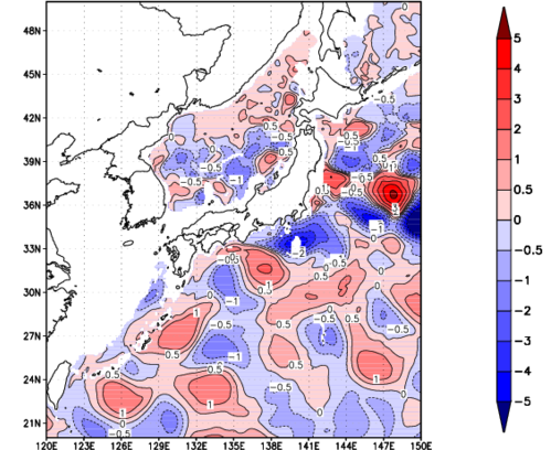 海面~740m月平均表層水温偏差分布
