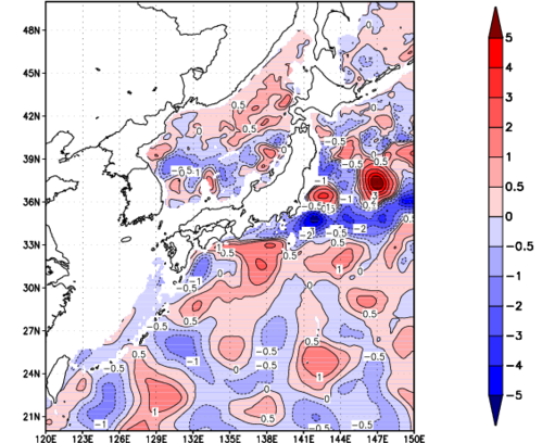 海面~740m月平均表層水温偏差分布