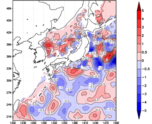海面~740m月平均表層水温偏差分布