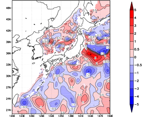 海面~740m月平均表層水温偏差分布