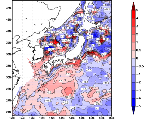 海面~100m月平均表層水温偏差分布