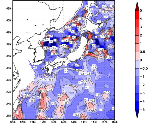 海面~100m月平均表層水温偏差分布