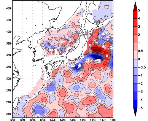 海面~740m月平均表層水温偏差分布