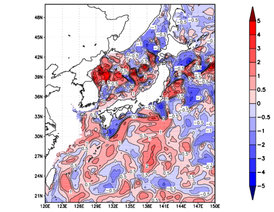 海面~100m月平均表層水温偏差分布