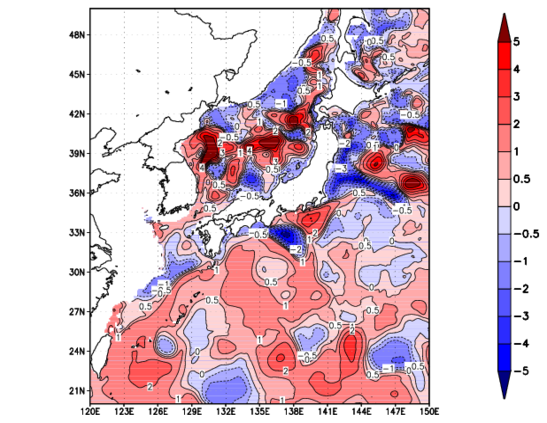 海面~100m月平均表層水温偏差分布