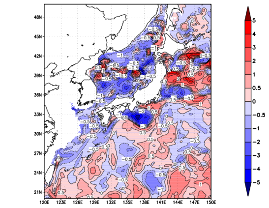 海面~100m月平均表層水温偏差分布