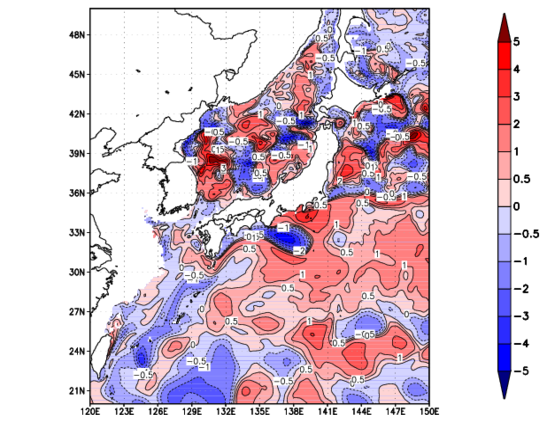 海面~100m月平均表層水温偏差分布