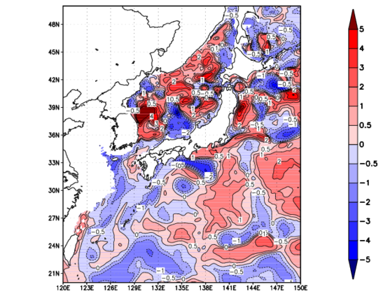 海面~100m月平均表層水温偏差分布