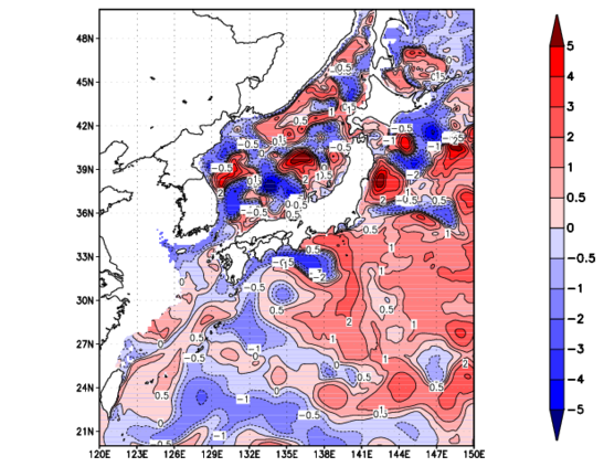 海面~100m月平均表層水温偏差分布