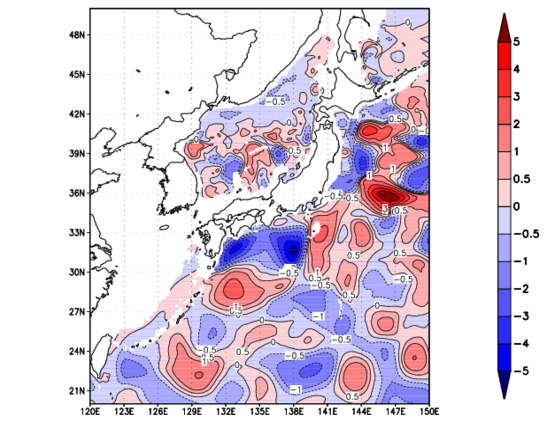 海面~740m月平均表層水温偏差分布
